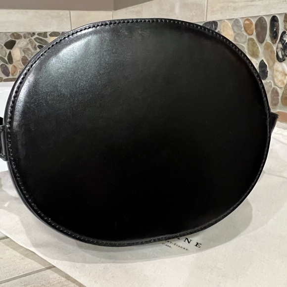 Sezane Gary black real leather bucket bag - Picture 5 of 11